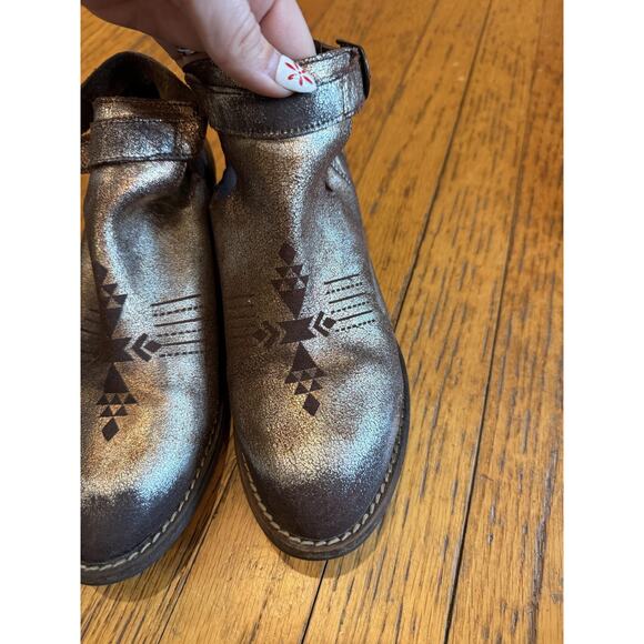 Sbicca Shoes Womens Size 6.5 Bronze Cutout Ankle Boots Western Buckle Leather - Picture 2 of 9